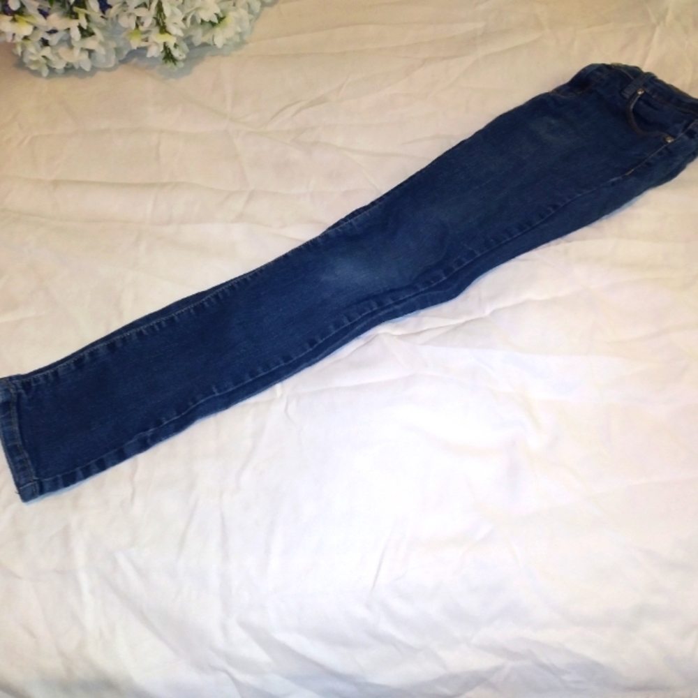 Forever 21 Denim Classic Skinny Leg